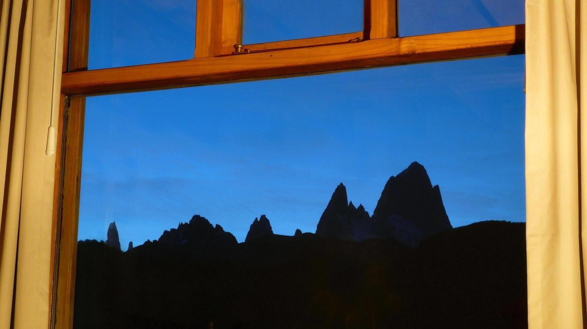 Hosteria Senderos El Chaltén Exterior foto